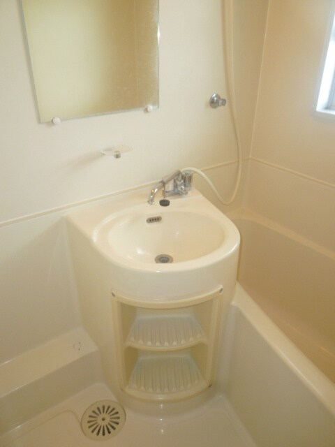 伊勢コーポの物件内観写真