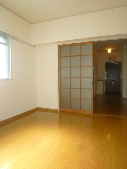 伊勢コーポの物件内観写真