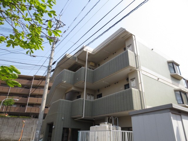 グランディ香椎駅東の物件外観写真