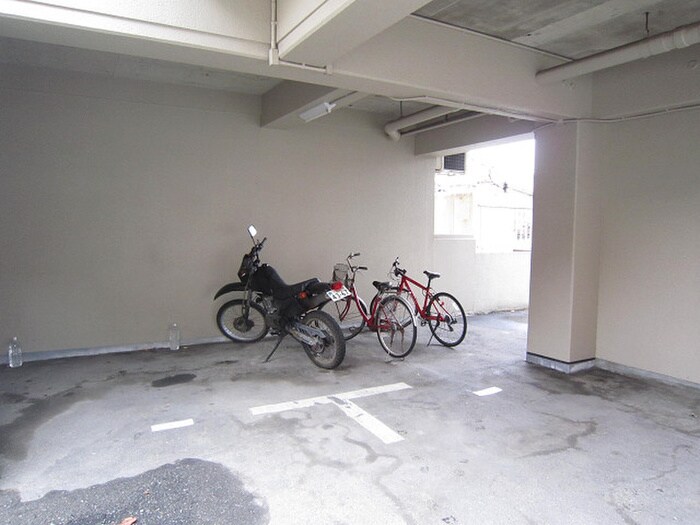 グランディ香椎駅東の物件外観写真