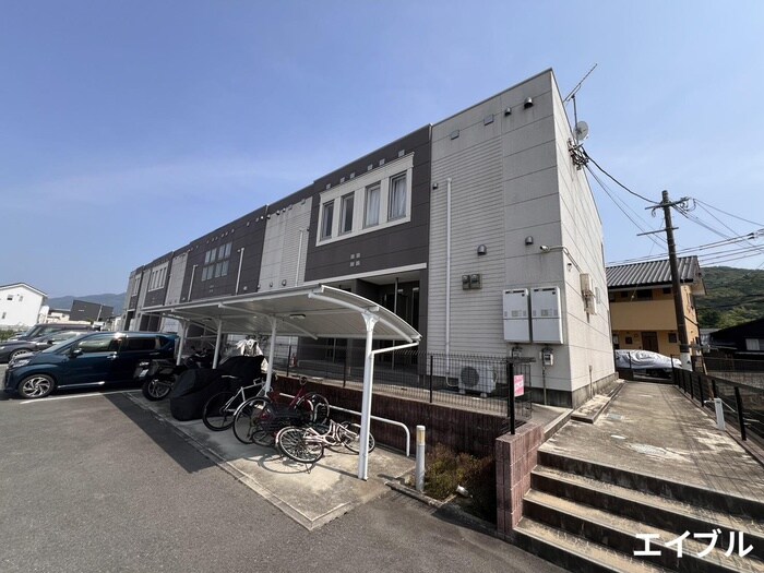 アジャートKの物件外観写真