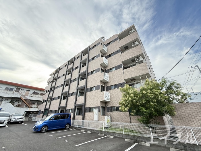 Mars cortの物件外観写真