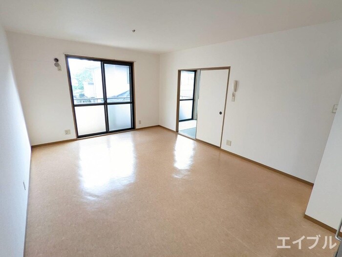 シャルマンハイム南方の物件内観写真