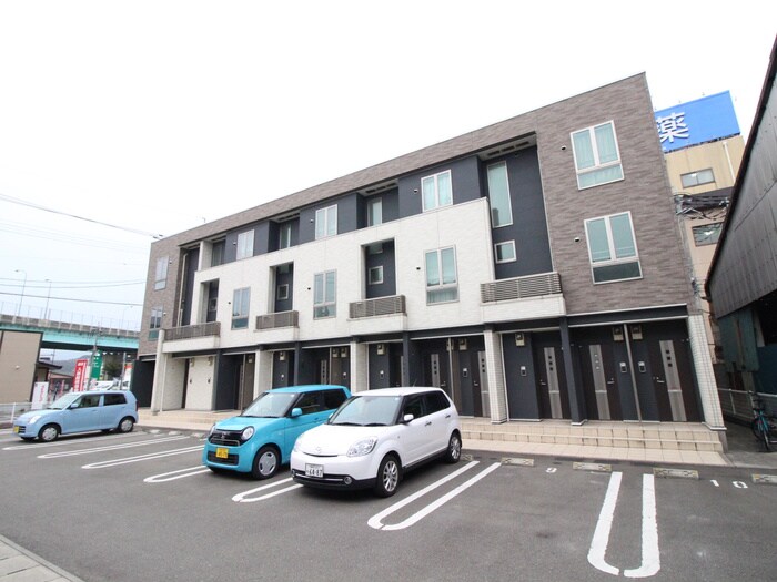 サンコ－西月隈Ａ棟の物件外観写真