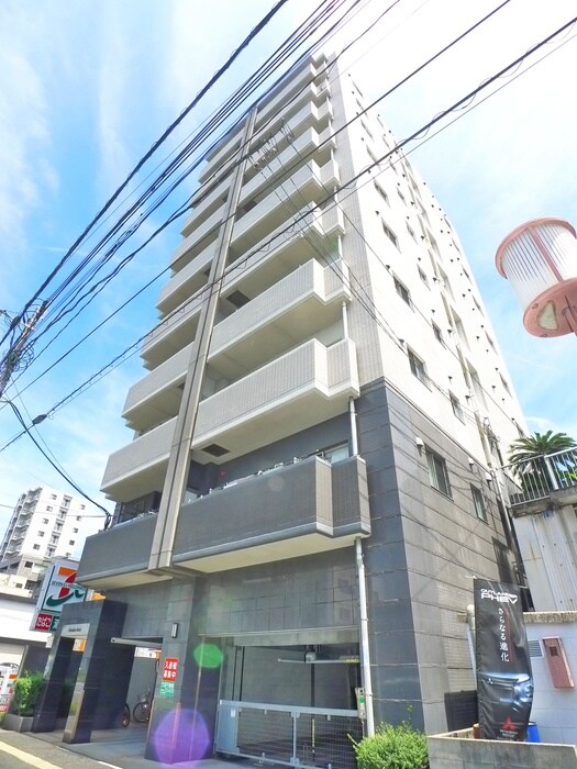 グランドゥール荒田の物件外観写真