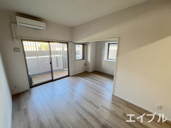 ラシュール・イン寺塚の物件内観写真