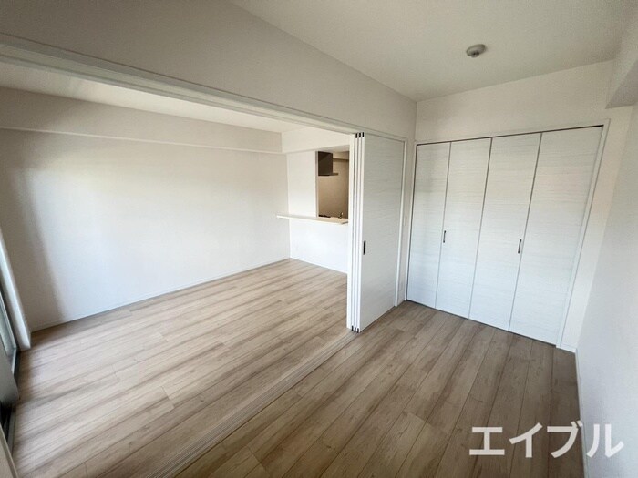 ラシュール・イン寺塚の物件内観写真