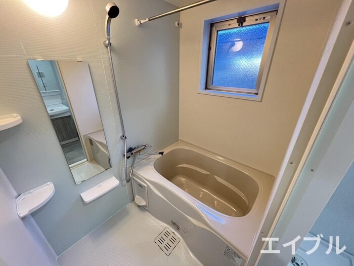 ラシュール・イン寺塚の物件内観写真