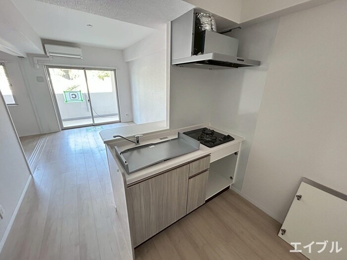 ラシュール・イン寺塚の物件内観写真