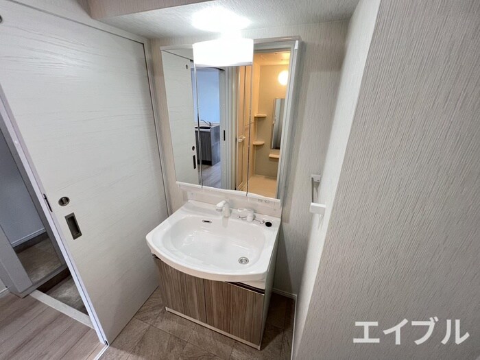 ラシュール・イン寺塚の物件内観写真