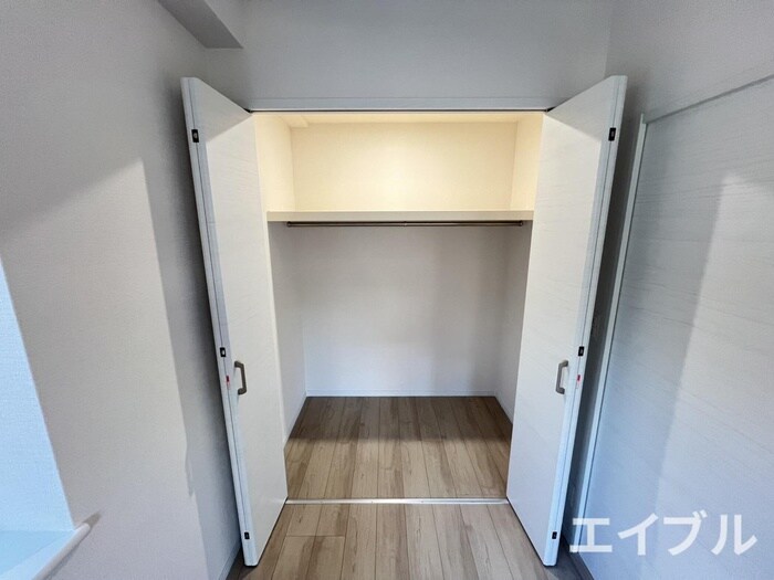 ラシュール・イン寺塚の物件内観写真