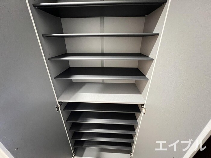 ラシュール・イン寺塚の物件内観写真