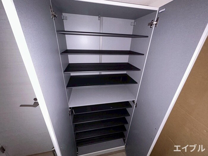 ラシュール・イン寺塚の物件内観写真