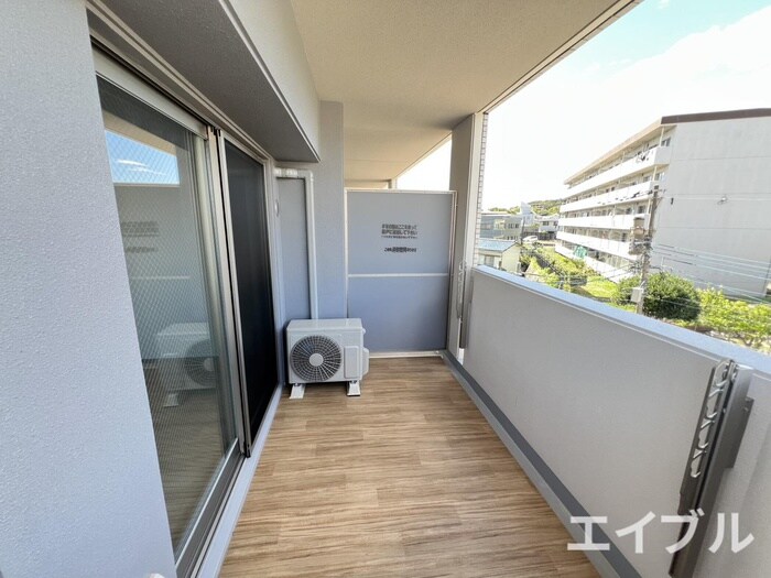 ラシュール・イン寺塚の物件内観写真