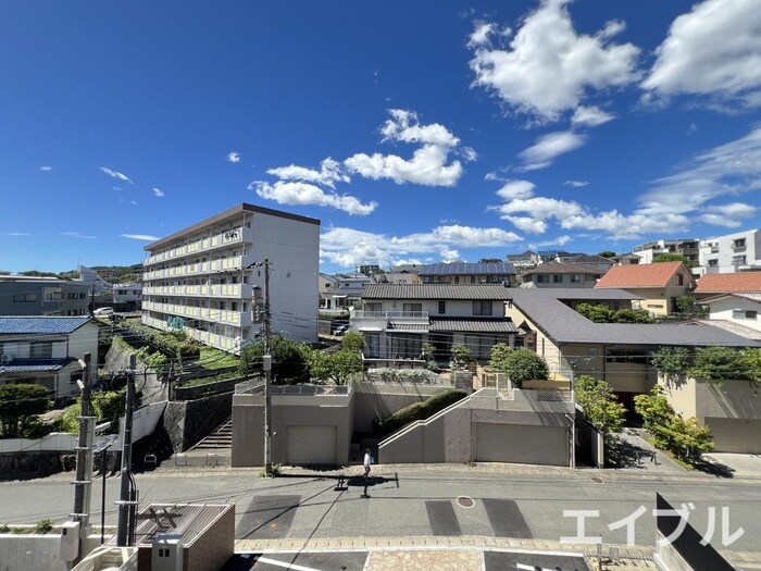 ラシュール・イン寺塚の物件内観写真