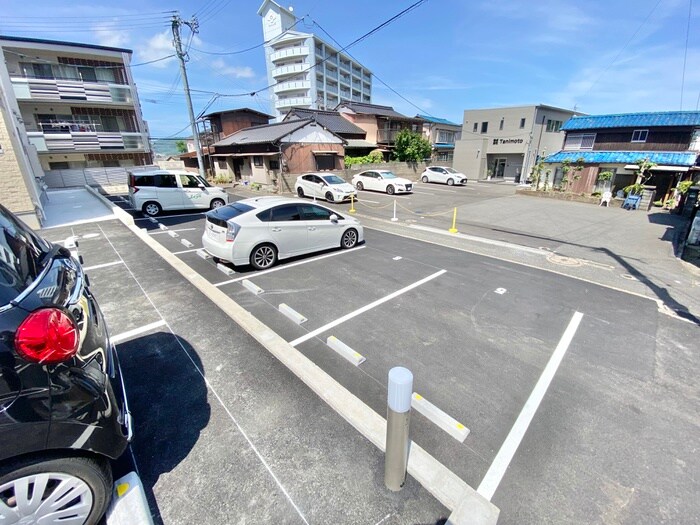 Regalestラフィエの物件外観写真