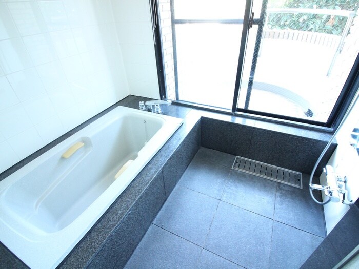 ベルメゾン平尾山荘の物件内観写真