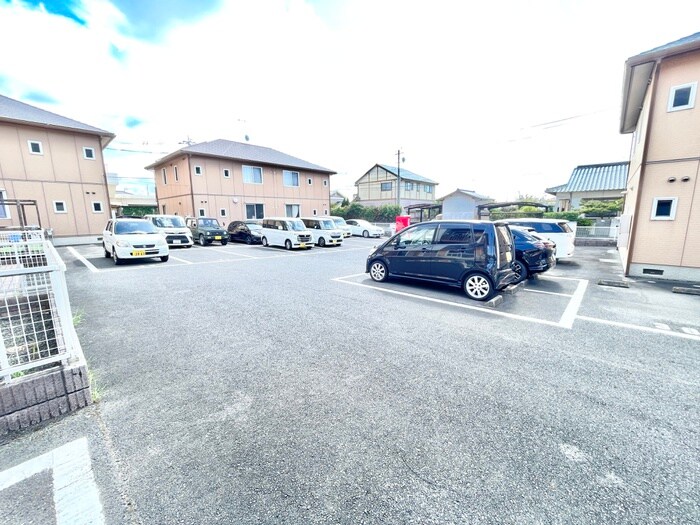 コムハウス参番館の物件外観写真