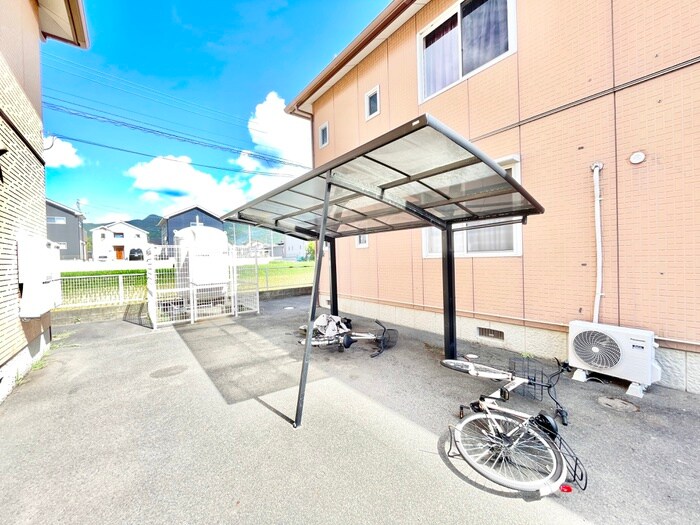 コムハウス参番館の物件外観写真