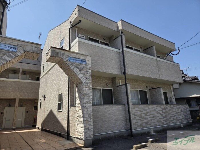 アパートメント・スクエア1番館の物件外観写真