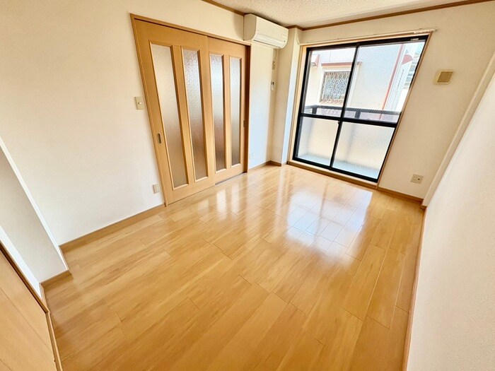 フィオ－レ長行西の物件内観写真