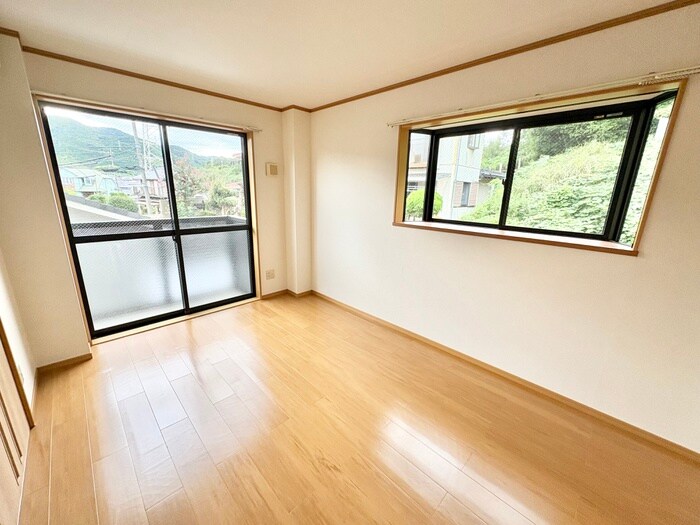 フィオ－レ長行西の物件内観写真