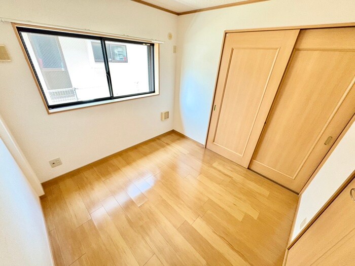 フィオ－レ長行西の物件内観写真