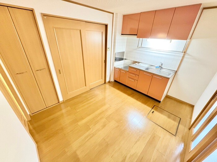 フィオ－レ長行西の物件内観写真