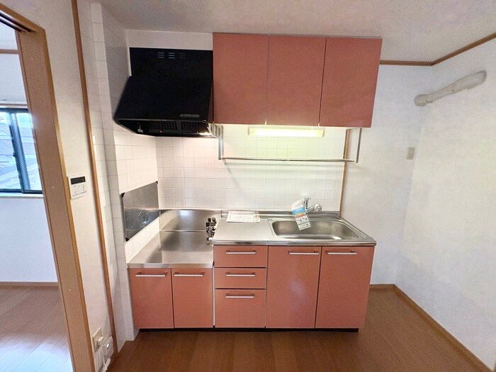 フィオ－レ長行西の物件内観写真