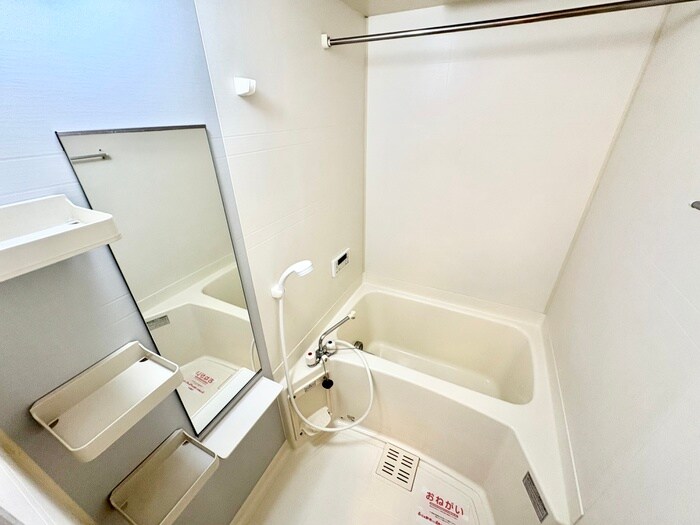 フィオ－レ長行西の物件内観写真