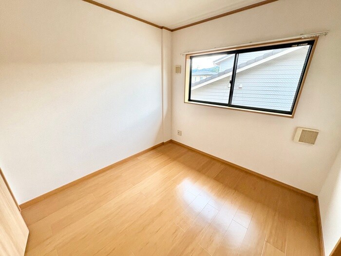 フィオ－レ長行西の物件内観写真