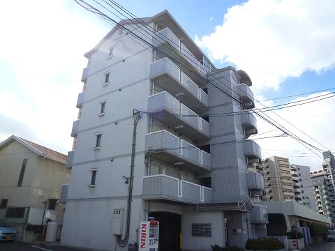 カルチェ・ブランの物件外観写真