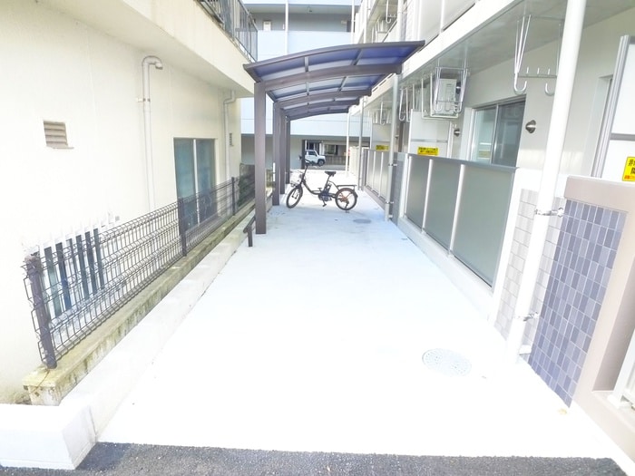 ブルフェヒルズ上竜尾の物件外観写真