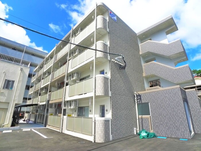 ブルフェヒルズ上竜尾の物件外観写真