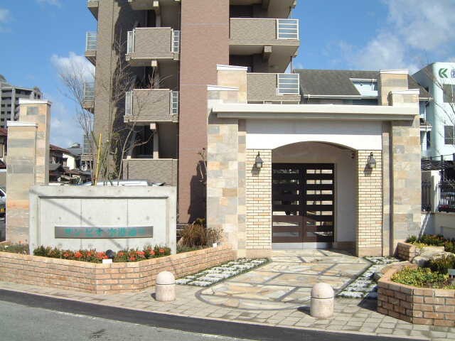 サン・ビオ空港通りの物件外観写真