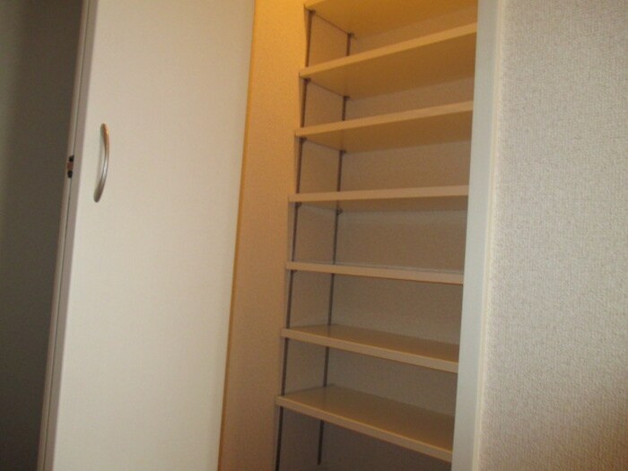 ルネスボナ－ルの物件内観写真