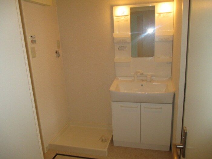 ルネスボナ－ルの物件内観写真