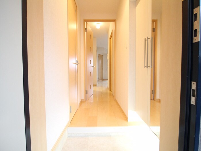 グランデスカイ空港南の物件内観写真