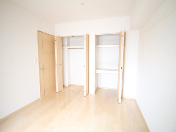 グランデスカイ空港南の物件内観写真