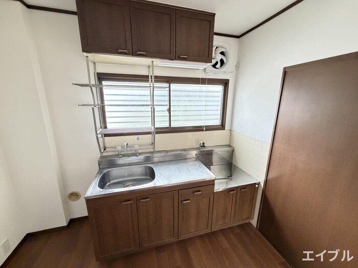 ホワイトヴィラ柏原Ⅰの物件内観写真