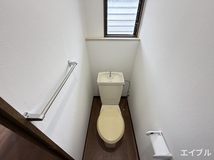 ホワイトヴィラ柏原Ⅰの物件内観写真