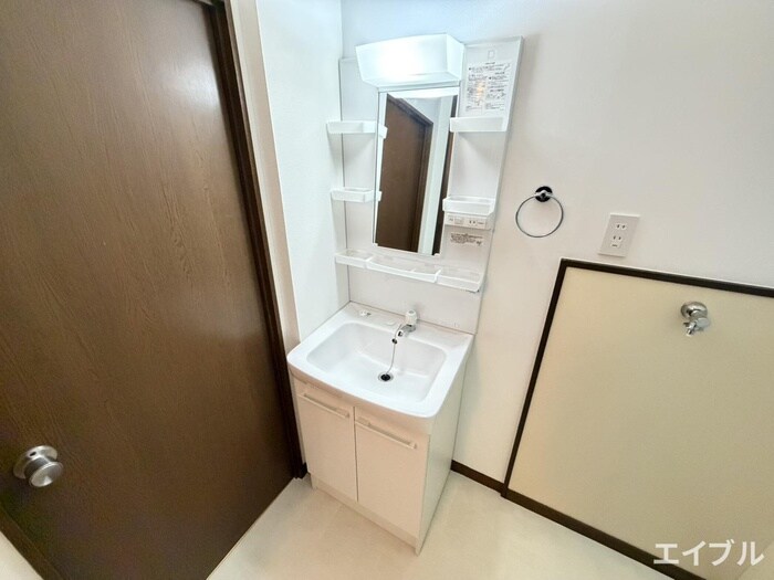 ホワイトヴィラ柏原Ⅰの物件内観写真