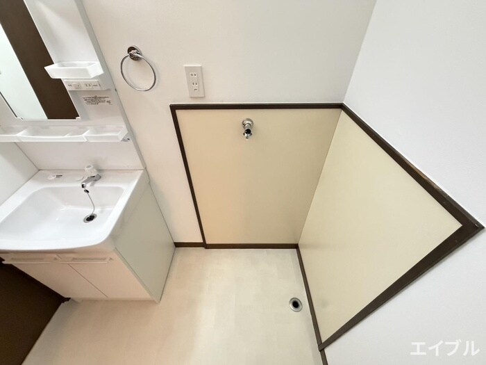 ホワイトヴィラ柏原Ⅰの物件内観写真