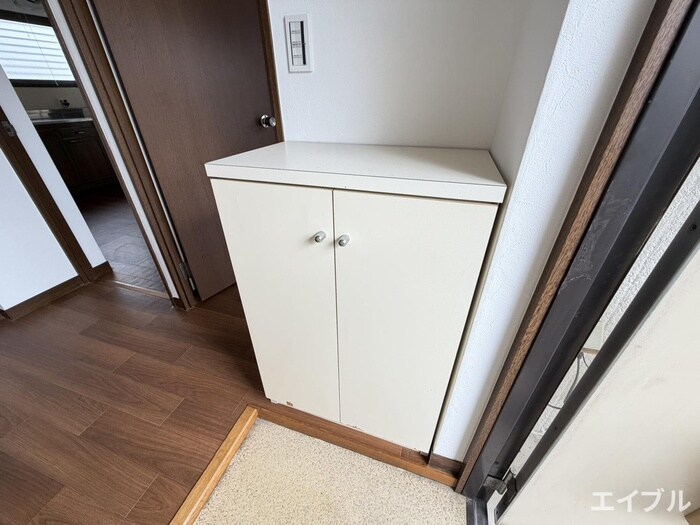 ホワイトヴィラ柏原Ⅰの物件内観写真