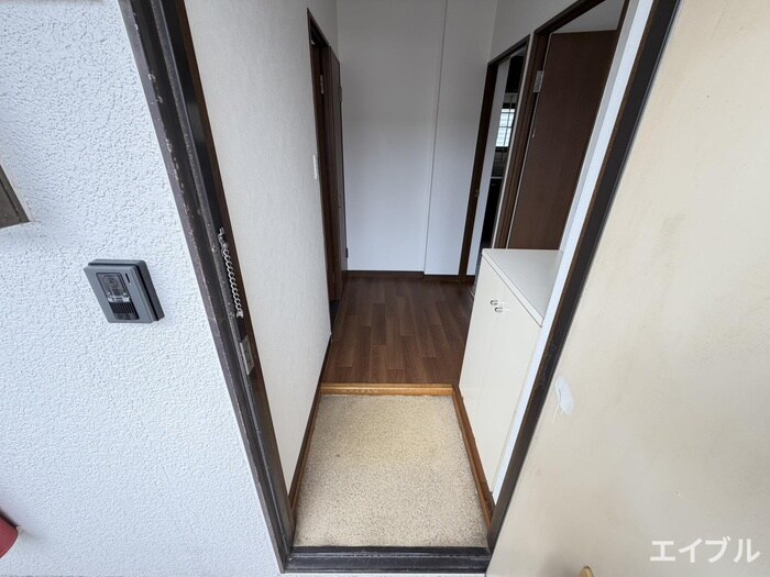 ホワイトヴィラ柏原Ⅰの物件内観写真