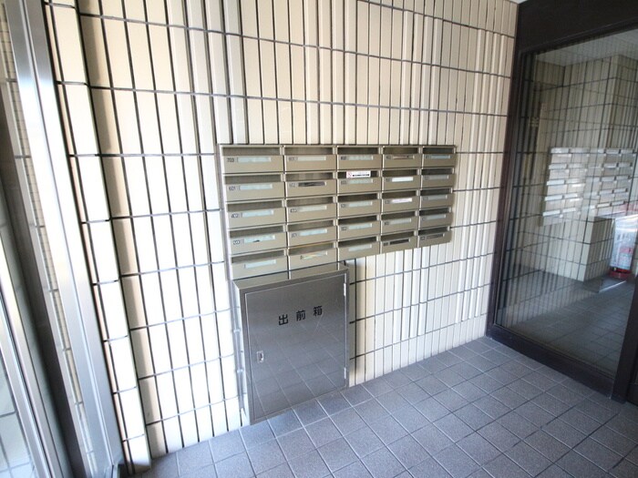 アドヴェル荒江の物件外観写真