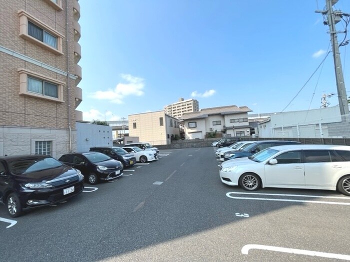 サンシャインロイヤル北九州の物件外観写真