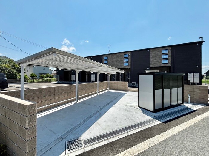 エレガンシアⅠの物件外観写真