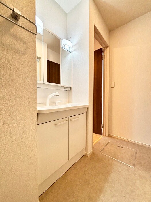 エレガンシアⅠの物件内観写真