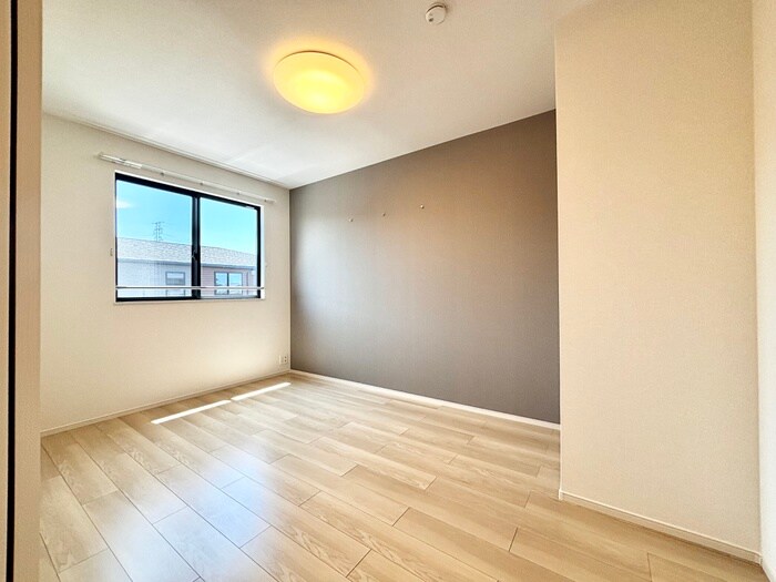 エレガンシアⅠの物件内観写真